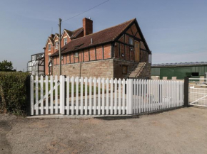 Lower Venn Granary Apartment 2